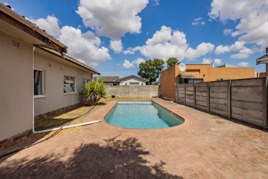 3 Bedroom Property for Sale in Morgenster Western Cape